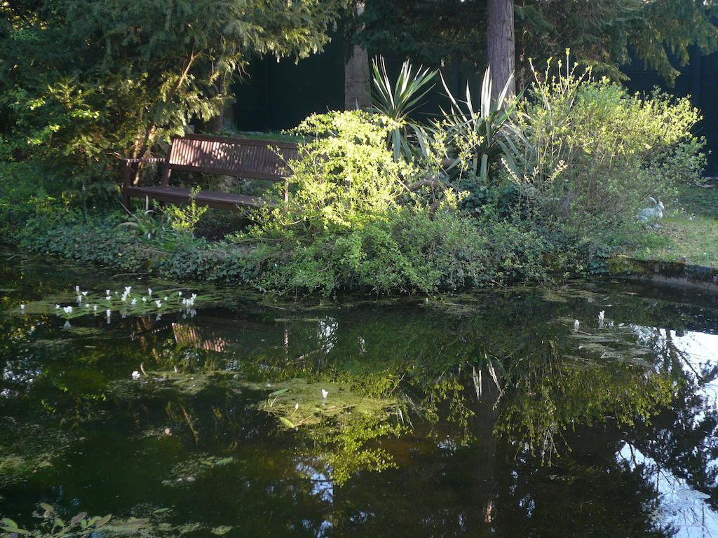 Bed and Breakfast La Pluie De Roses Giverny Exterior foto